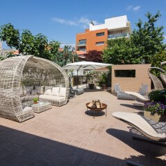 Отель Art Senses Suites & Rooms