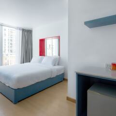 Отель Top Inn Sukhumvit Таиланд, Бангкок - отзывы, цены и фото номеров - забронировать отель Top Inn Sukhumvit онлайн удобства в номере фото 2