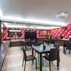 Villa Atchara Hotel гостиничный бар