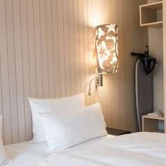 Отель Scandic Berlin Potsdamer Platz сейф в номере
