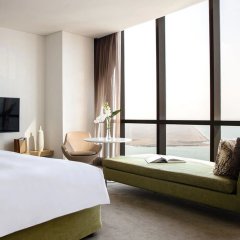 Отель Conrad Abu Dhabi Etihad Towers ОАЭ, Абу-Даби - 2 отзыва об отеле, цены и фото номеров - забронировать отель Conrad Abu Dhabi Etihad Towers онлайн комната для гостей фото 4