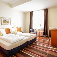 Отель Best Western Ambassador Hotel Германия, Дюссельдорф - 4 отзыва об отеле, цены и фото номеров - забронировать отель Best Western Ambassador Hotel онлайн комната для гостей фото 3