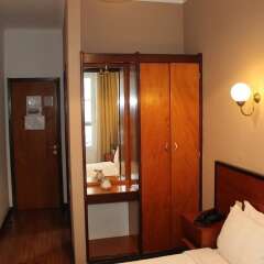Hotel Chique Порту сейф в номере