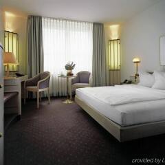 Sachsenpark-Hotel комната для гостей