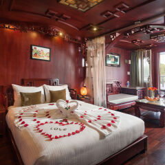 Отель Halong Royal Palace Cruise комната для гостей