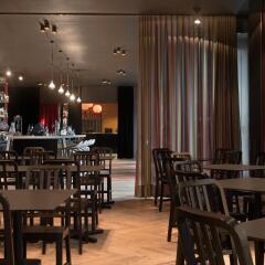 Отель Adina Apartment Hotel Berlin Hackescher Markt Германия, Берлин - 2 отзыва об отеле, цены и фото номеров - забронировать отель Adina Apartment Hotel Berlin Hackescher Markt онлайн гостиничный бар