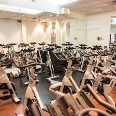 Отель West Side YMCA фитнесс-зал