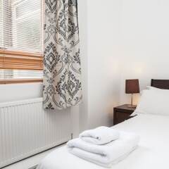 Отель Lovely 1 Bed Self-Contained Flat in Greenwich балкон