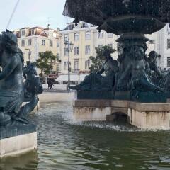 Отель Ibis Lisboa Liberdade Лиссабон бассейн