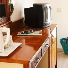 Отель Villa Adora Beach удобства в номере