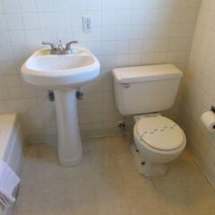 Отель Holiday Motel США, Лас-Вегас - отзывы, цены и фото номеров - забронировать отель Holiday Motel онлайн ванная