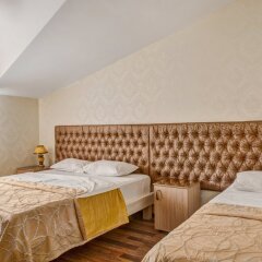 Гостиница Наири сейф в номере