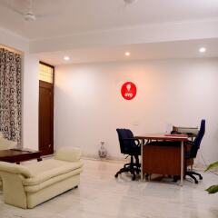 Отель OYO 4492 Home Stay Sukh Vilas интерьер отеля