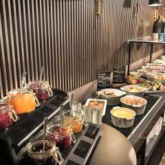 Отель Adina Apartment Hotel Leipzig Германия, Лейпциг - отзывы, цены и фото номеров - забронировать отель Adina Apartment Hotel Leipzig онлайн питание фото 3