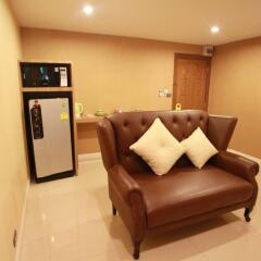 Апартаменты Pintree Service Apartment Pattaya Паттайя помещение для мероприятий