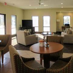 Отель Econo Lodge Inn & Suites Hardeeville I-95 Хардивилль комната для гостей фото 2