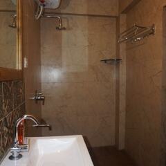 Coastal Suites Apart-Hotel Гоа ванная фото 2