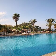 Отель Villa Jasmine By The Sea бассейн