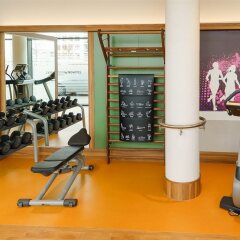 Отель Novotel München Messe Германия, Мюнхен - 4 отзыва об отеле, цены и фото номеров - забронировать отель Novotel München Messe онлайн фитнесс-зал фото 4
