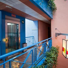Отель Suites Gran Via 44 Apartahotel балкон