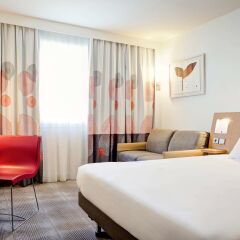 Отель Novotel Lyon Gerland Musée des Confluences комната для гостей
