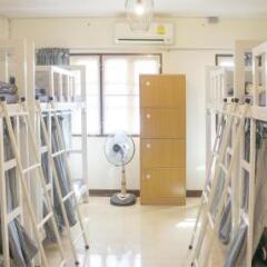 Wake Up Hostel Bangkok Кровать в общем номере фото 14