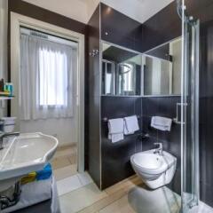 Отель Residence Altomare Италия, Риччоне - отзывы, цены и фото номеров - забронировать отель Residence Altomare онлайн ванная фото 2