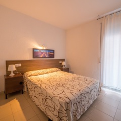 Отель Apartaments AR Isern Испания, Бланес - 3 отзыва об отеле, цены и фото номеров - забронировать отель Apartaments AR Isern онлайн комната для гостей фото 4