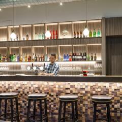 Отель Holiday Inn Brussels Airport гостиничный бар