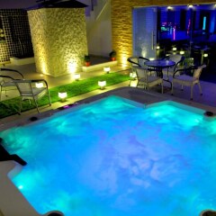 Отель The Pearl Hotel Индия, Нью-Дели - 1 отзыв об отеле, цены и фото номеров - забронировать отель The Pearl Hotel онлайн бассейн