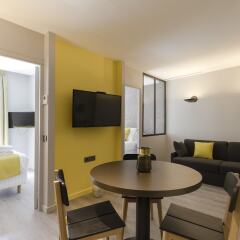 Отель Alberginn Suites Rivoli Les Halles Париж комната для гостей фото 3