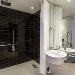 Отель Holiday Inn Express Southwark ванная фото 2
