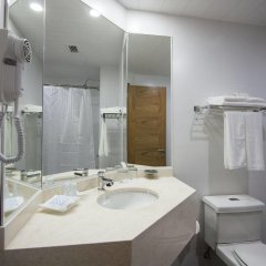 Hotel Diego de Almagro Osorno in Osorno, Chile from 107$, photos, reviews - zenhotels.com bathroom