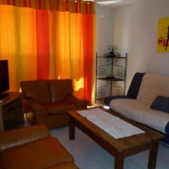 Отель Property With one Bedroom in Saint-hippolyte-le-graveyron, With Wonder комната для гостей фото 3