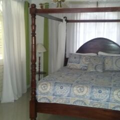 Отель Firefly Beach Cottages
