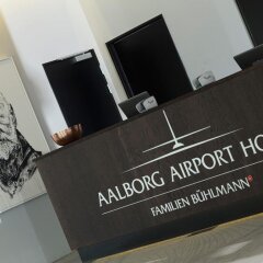 Отель Aalborg Airport Hotel Дания, Бровст - отзывы, цены и фото номеров - забронировать отель Aalborg Airport Hotel онлайн удобства в номере