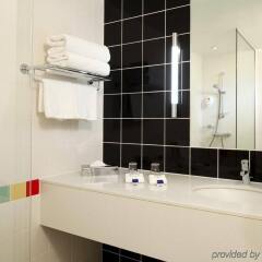 Отель Park Inn by Radisson Manchester City Centre ванная фото 2