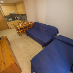 Отель Apartamentos AR Dalia Испания, Льорет-де-Мар - отзывы, цены и фото номеров - забронировать отель Apartamentos AR Dalia онлайн комната для гостей
