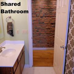 Отель Short North Guesthouse США, Колумбус - отзывы, цены и фото номеров - забронировать отель Short North Guesthouse онлайн ванная фото 2