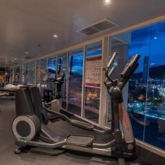 Ashlee Hub Hotel Patong фитнесс-зал фото 4
