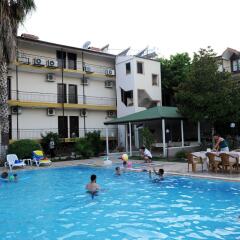 Ilimyra Hotel бассейн