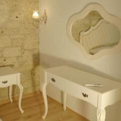 Отель Alacati Eldoris Otel Чешме сейф в номере