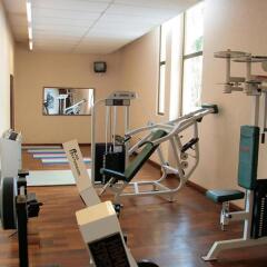 Gold Hotel Hue фитнесс-зал