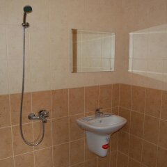 Отель Guest House Dream of Happiness Болгария, Трявна - отзывы, цены и фото номеров - забронировать отель Guest House Dream of Happiness онлайн ванная