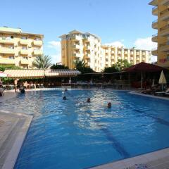 Отель Kleopatra Royal Palm Аланья бассейн