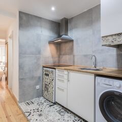 Апартаменты Liberty Patio Two-Bedroom Apartment w/ Patio - by LU Holidays в номере