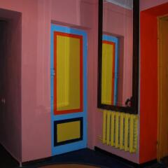 Veggie Hostel Bombay сейф в номере