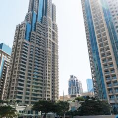 Отель Luxury Staycation - 29 Boulevard Tower парковка