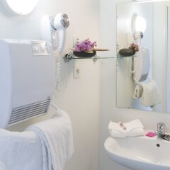 Отель Nemea Appart'Hotel Toulouse Saint-Martin Франция, Тулуза - отзывы, цены и фото номеров - забронировать отель Nemea Appart'Hotel Toulouse Saint-Martin онлайн ванная