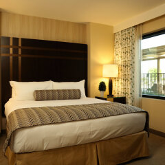 Отель The Berkley Las Vegas (No Resort Fees) США, Лас-Вегас - отзывы, цены и фото номеров - забронировать отель The Berkley Las Vegas (No Resort Fees) онлайн комната для гостей фото 4